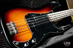 FENDER AMERICAN SPECIAL PRECISION BASS / 2012 USED ELECTRIC BASS