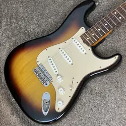 FENDER AMERICAN VINTAGE '62 STRATOCASTER THIN LACQUER USED ELECTRIC GUITAR