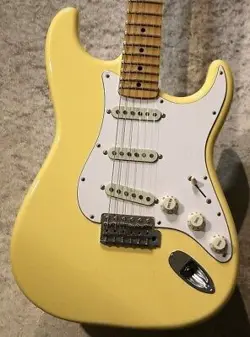 FENDER YNGWIE MALMSTEEN STRATOCASTER VINTAGE WHITE 2016  JD16020496