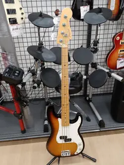 FENDER USA SELECT PRECISION BASS USED ELECTRIC BASS GUITAR
