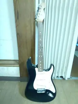 FENDER STRATOCASTER FENDER ELECTRIC GUITAR #YN15HW