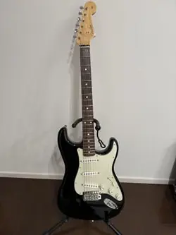 USED ONCE FENDER STRATOCASTER JAPAN #YNK7JQ