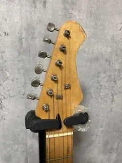 RELIC GUITAR STRAT