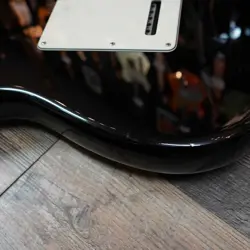 FENDER AMERICAN PROFESSIONAL STRATOCASTER