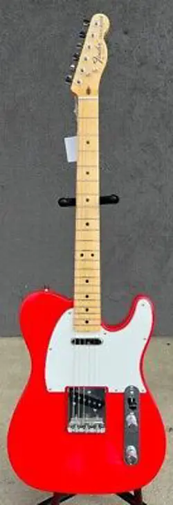 FENDER LIMITED INTERNATIONAL COLOR JAPANESE TELECASTER W/BAG - MOROCCO RED