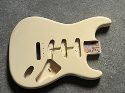 STRATOCASTER BODY LB