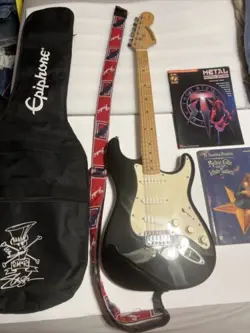 FENDER STARCASTER ELECTRIC GUITAR LOT