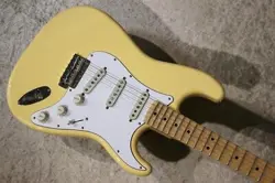 FENDER YNGWIE MALMSTEEN STRATOCASTER VINTAGE WHITE 2022 JD22090006 3.5KG MADE SA