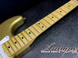 STRATOCASTER AZTEC