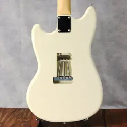 FENDER MIJ CHAR MUSTANG   OLYMPIC WHITE