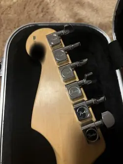 FENDER USA HIGHWAY ONE STRATOCASTER