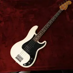 [FENDER JAPAN] ELECTRIC BASS GUITAR PRECISION BASS WHITE PB70-70US USED PRODUCT