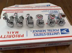 FENDER LOCKING TUNERS CHROME