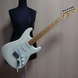 STRATOCASTER MULTI-EFFECTOR