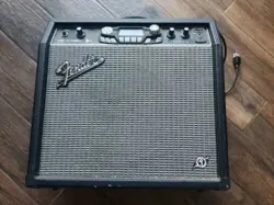 FENDER G-DEC 3 GUITAR DIGITAL ENTERTAINMENT CENTRE 15-WATT 1X8