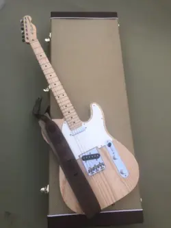 FENDER AMERICAN PERFORMER LE RAW ASH TELECASTER