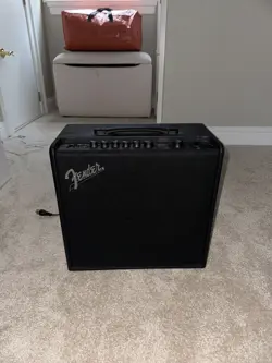 FENDER MUSTANG LT-50 10W GUITAR AMPLIFIER