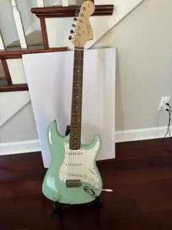 SQUIER BY FENDER AFFINITY SERIES STRAT 6 STRING ELECTRIC GUITAR GREEN WORKING