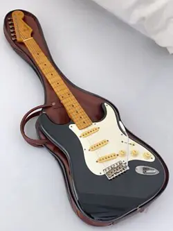 ELECTRIC GUITAR FENDER ST57-55 BLACK 1986 MADE IN JAPAN WITH SOFT CASE