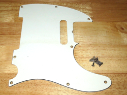 FENDER 1973 WHITE 3 PLY TELECASTER PICKGUARD