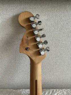 FENDER DELUXE ROADHOUSE STRATOCASTER