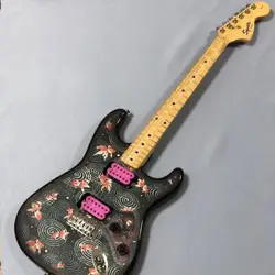 SQUIER BY FENDER STRATOCASTER GOLDFISH MODERATELY MODIFIED