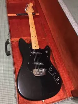 FENDER DUOSONIC MADE