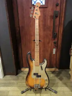 FENDER 1958 PRECISION BASS SUNBURST