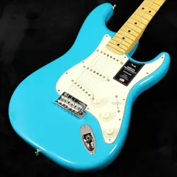 FENDER AMERICAN PROFESSIONAL II STRATOCASTER   MIAMI BLUE