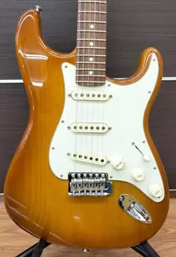 USA PERFORMER STRATOCASTER