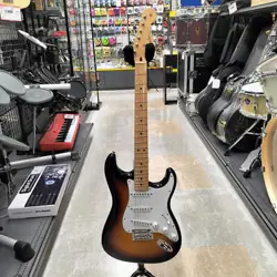 FENDER / HYBRID II ST MN (3TS) (240909)