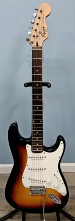 FENDER SQUIER STRATOCASTER ELECTRIC 1995 MADE IN KOREA BEAUTIFUL TOBACCO BURST