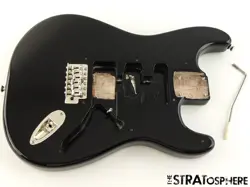 HARDWARE STRATOCASTER BLACK!