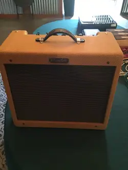 FENDER BLUES J.