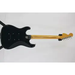 FENDER JAPAN ST72-55 SQ SERIAL