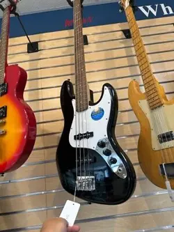 SQUIER/FENDER BASS GUITAR J-BASS COMES WITH BAG (SB1108076)