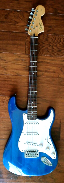 SQUIER BY FENDER AFFINITY SERIES STRAT ELECTRIC GUITAR - BEAUTIFUL BLUE GRAIN