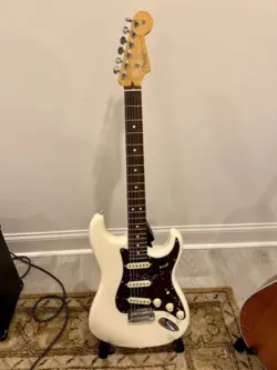 FENDER AMERICAN PROFESSIONAL II STRATOCASTER GUITAR (OLYMPIC WHITE)