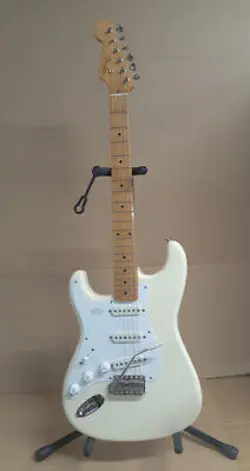 LEFT-HANDED WHITE MADE