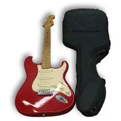 SQUIER STRATOCASTER BY FENDER 6 STRING RIGHT HANDED ELECTRIC GUITAR AND GIG BAG