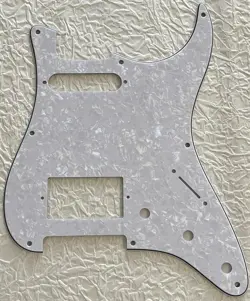 NEW GREAT-FOR FENDER STRAT 8 SCREWS HS HUMBUCKE GUITAR PICKGUARD WHITE PEARL