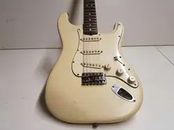 STRATOCASTER MADE IN