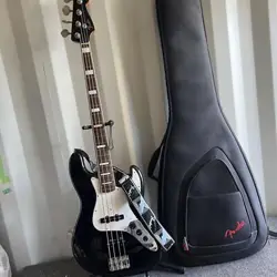 FENDER MAPLE CLASSIC