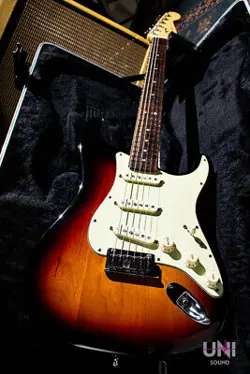 FENDER AMERICAN DELUXE STRATOCASTER N3 / 2010
