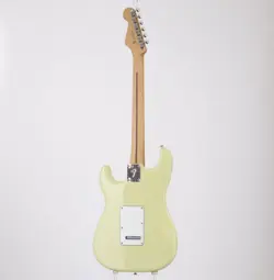 FENDER PLAYER II STRATOCASTER   HIALEAH YELLOW