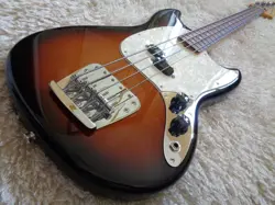 2020 FENDER VINTERA 60'S MUSTANG SHORT SCALE ELECTRIC BASS GUITAR SUNBURST.
