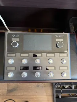 FENDER TONE MASTER PRO MULTI-EFFECTS GUITAR WORKSTATION - BLACK (GPG23009487)