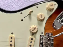 COLOR SUNBURST STRAT