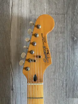 STRATOCASTER VINTAGE 1989