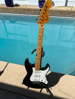 GREAT PLAYING GUITAR!